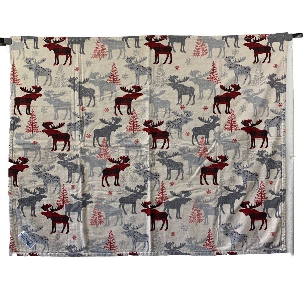 Project Linus Handmade Cozy Blanket Winter Holiday Plaid Elk 39X30 Snowflakes